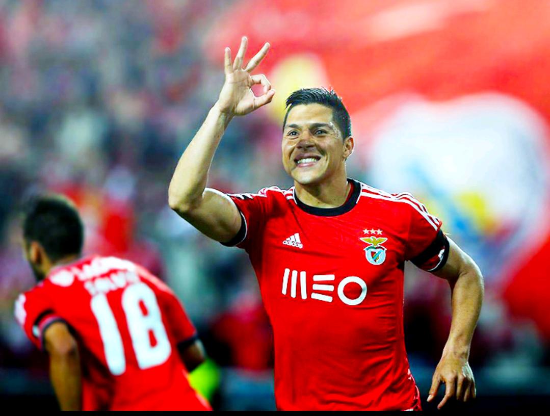 Happy birthday to this legend that is Enzo Perez I cannot express enough how much i miss this player 