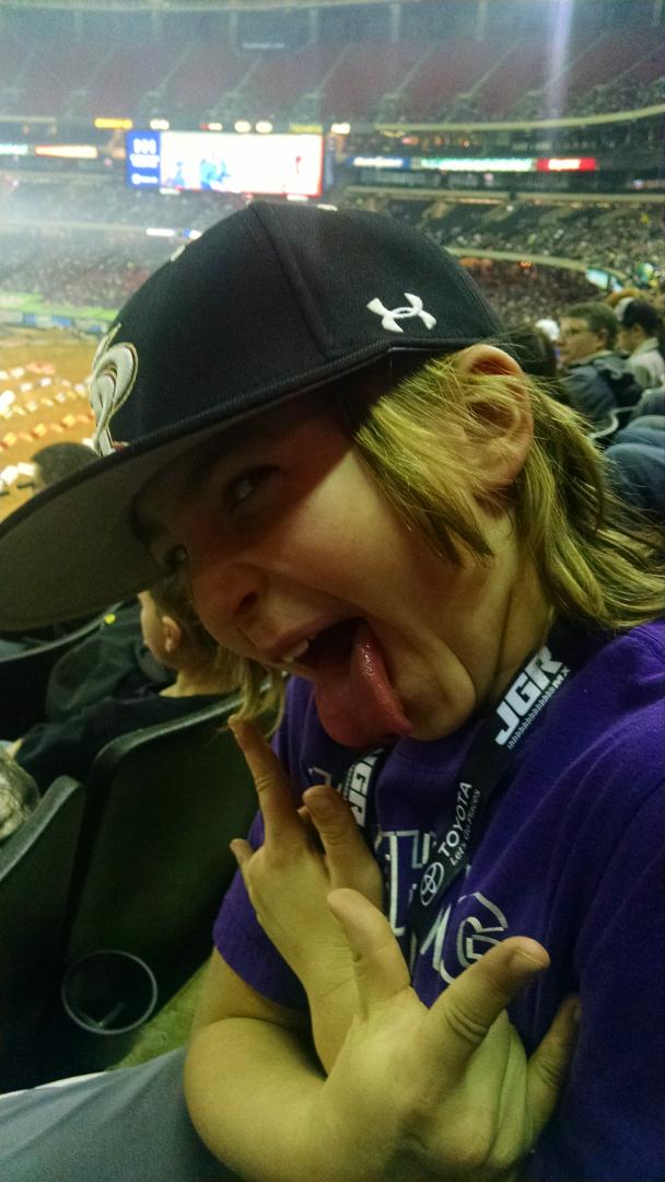 kasey_clancy's tweet photo. Having fun in ATL @SupercrossLIVE  #SXonFOX http://t.co/swhTtc1WqR