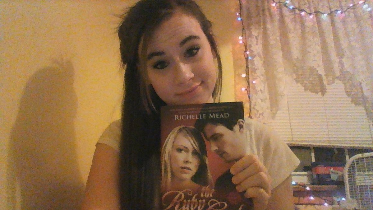shayleigh114's tweet photo. Officially freaking out!!!(: #therubycircle #Rubyselfie @RichelleMead @BloodlinesBooks @PenguinTeenAus http://t.co/63sslSgabm