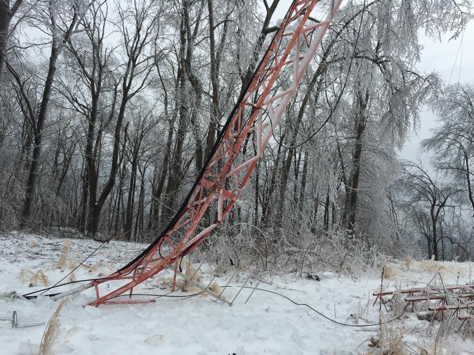 weatherchannel's tweet photo. Why #ice is so dangerous... #TNwx MT @NWSNashville: Crazy pic: A Crossville radio station's signal tower collapsed! http://t.co/1ZyZQHGjs7