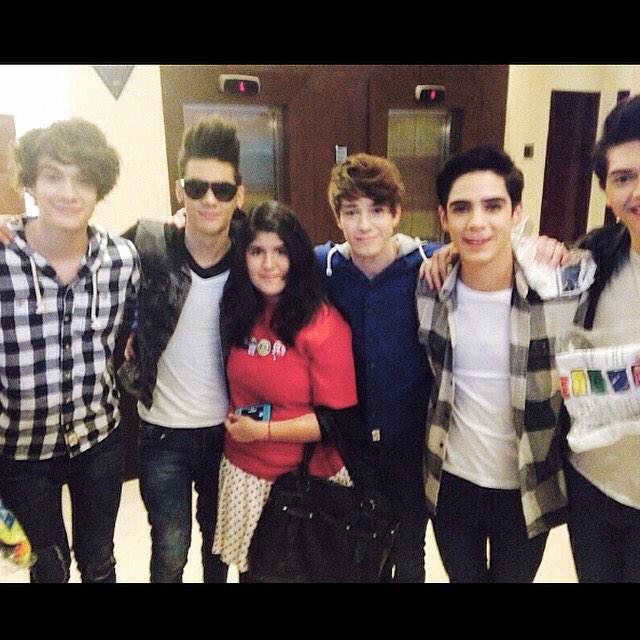 Planeta_GDL's tweet image. La ganadora #DelHotelAlConciertoConPlanetayCD9 con @somoscd9 ¡Ya vamos rumbo al concierto! #LaEstaciónDeLasCoders
