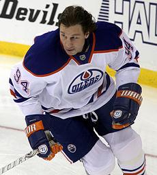 A happy dapper 39th birthday to Ryan Smyth! 