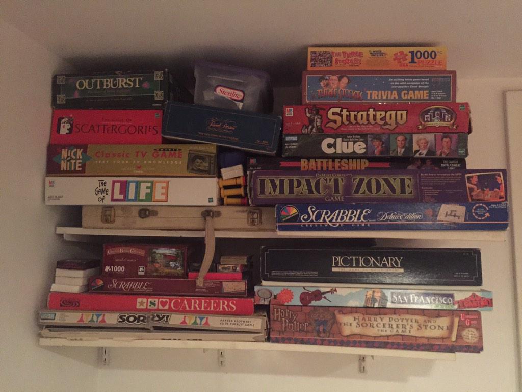 TiMEoFPoSTiNG's tweet image. I smell a #GameNight!
(#Stratego, for old times' sake :)

#OldTimeSake, with @HorowitzCentral