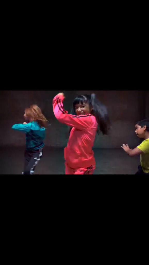 TrillShip's tweet image. Go Tatiana!! Trill Ship's main host debuts as the lead in the #MissyElliott tribute by #AlysonStoner! 🙌❤️💃