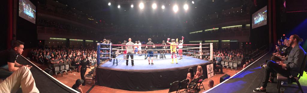 KendaPerez's tweet image. #ellismania10 baby! Here we go!