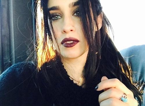 heizzle__'s tweet photo. #openfollow for western rp,retweet please x http://t.co/Vegostss7D