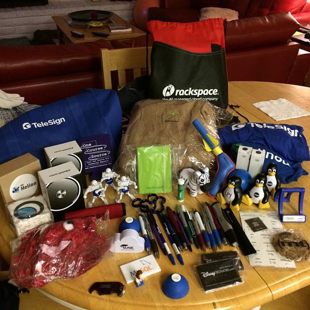 actusa's tweet photo. Got some great swag at SCaLE13x. #scale13x #linux #geek #laxhilton #lax #actusa http://t.co/n3n7cBcgwo