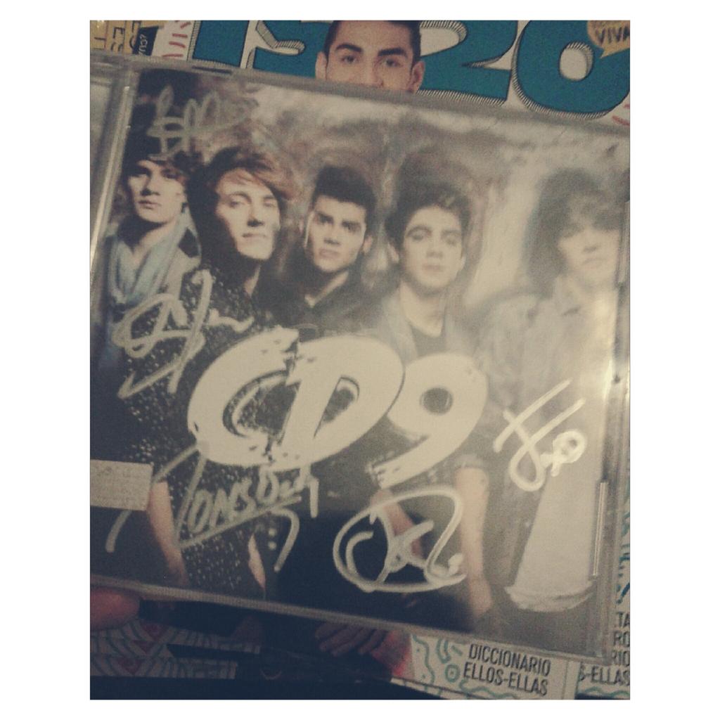 team_coco9's tweet photo. ...O prefieren ganar un disco autografiado por @somoscd9 ?
#CD9 #Disco #CD #Team #Coco9 #LasCasto http://t.co/avH2Xkqbgp