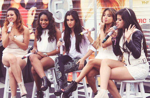 emailsrem's tweet photo. Post four pictures of fifth harmony and tag ten people
don't break the chain
use the hashtag #VoteFifthHarmony #KCA http://t.co/UHzKU35a4I