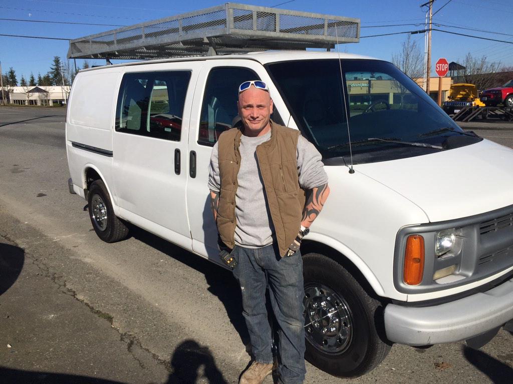 1800Project's tweet image. Say Hi to our newest customer! He bought a great new work van! Another Happy Customer#project1800 #carsoncars #Chevy
