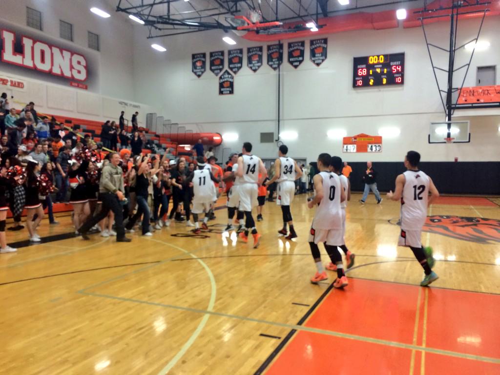 jessbensontv's tweet photo. Final: Kennewick 68, Shadle Park 54. Lions come back to punch their ticket to the 3A state tourney. http://t.co/AItgBSoV0S