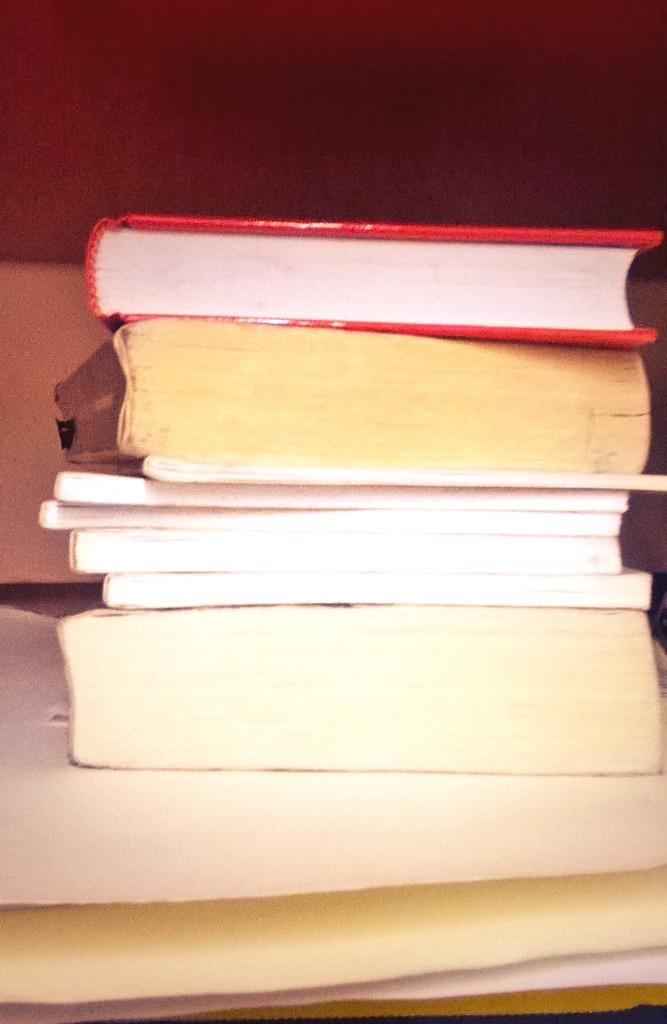ArqDiFo's tweet photo. No quiero ser un libro más. Quiero ser aquél que jamás termines de leer...@EsLibroDeFrases @leeres @EscribimosAmor http://t.co/qLUpg0pB2X