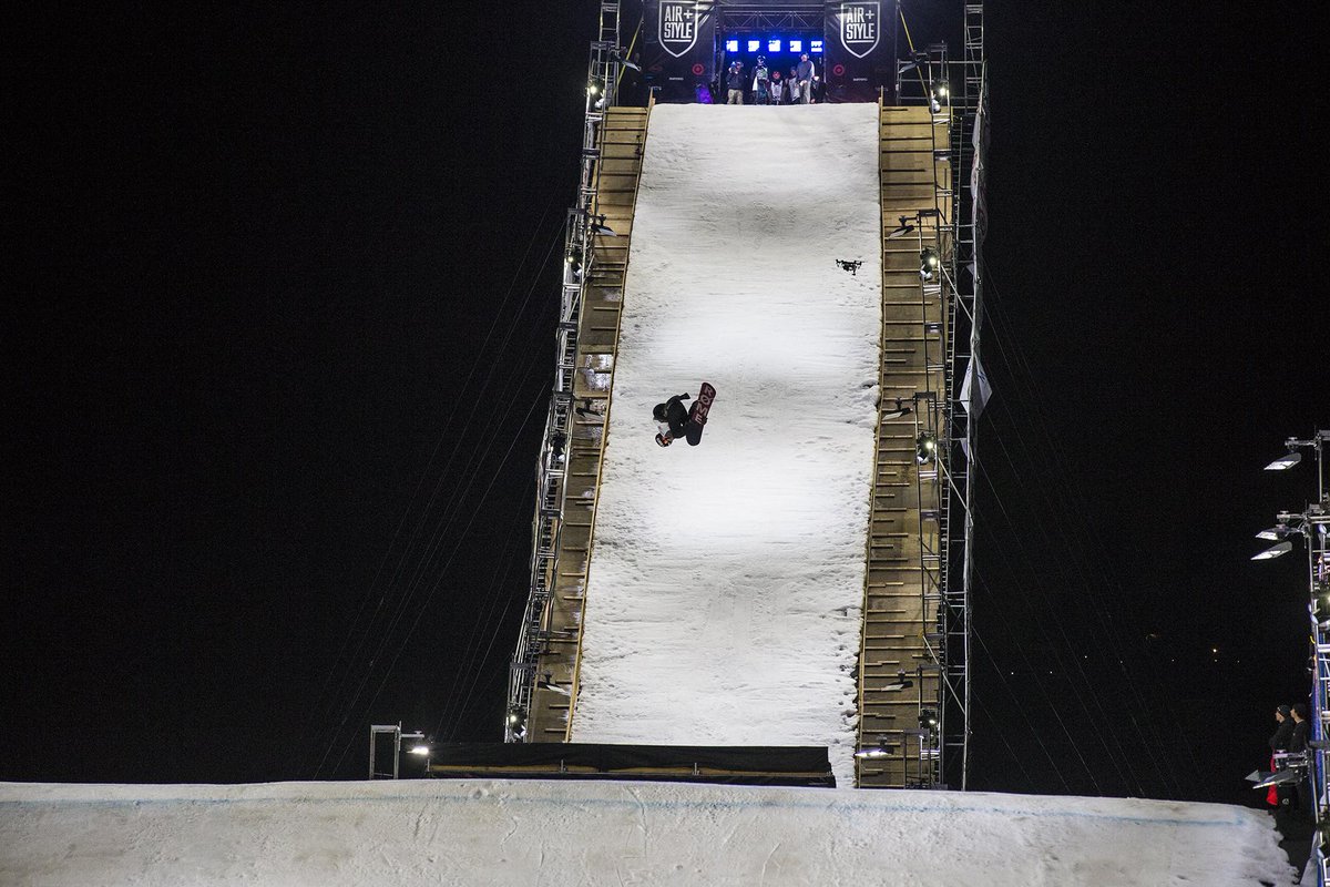 XGames's tweet photo. It’s goin’ down in the City of Angels!

The #AirStyleLA finals are live on ESPN3 right NOW >> http://t.co/slRPQC2RMV http://t.co/Hqs8cdwGX5