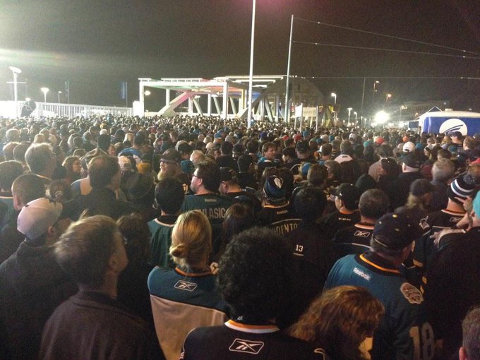 Uber charges Sharks fan $452 for 12-mile ride home from Levi's Stadium –  Bay Area Sports Guy