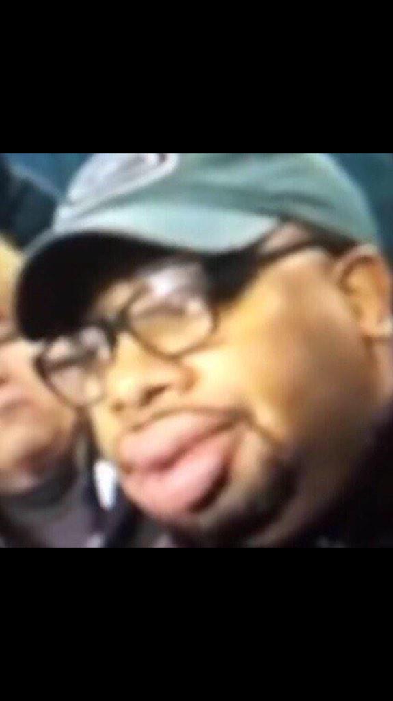 EricFuck's tweet photo. This nigga looks like Eric's dad when eric popped out the vagina http://t.co/6ISzjPqaLu