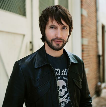 Happy Birthday James Blunt! 
How many RTs for the You\re Beautiful singer? 