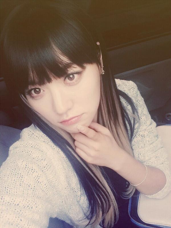 chHELLOVENUS's tweet photo. 연휴 마지막 날 입니다 ㅠㅠ 아쉽다 흐앙 끈적끈적하게 설 보내셨나요? 전 위글위글하게 보냈습니다>< 마지막 귀경길 조심하시고! 안뇽♡♡♡ #헬로비너스 #벌써연휴끝 http://t.co/223UPt9ixR