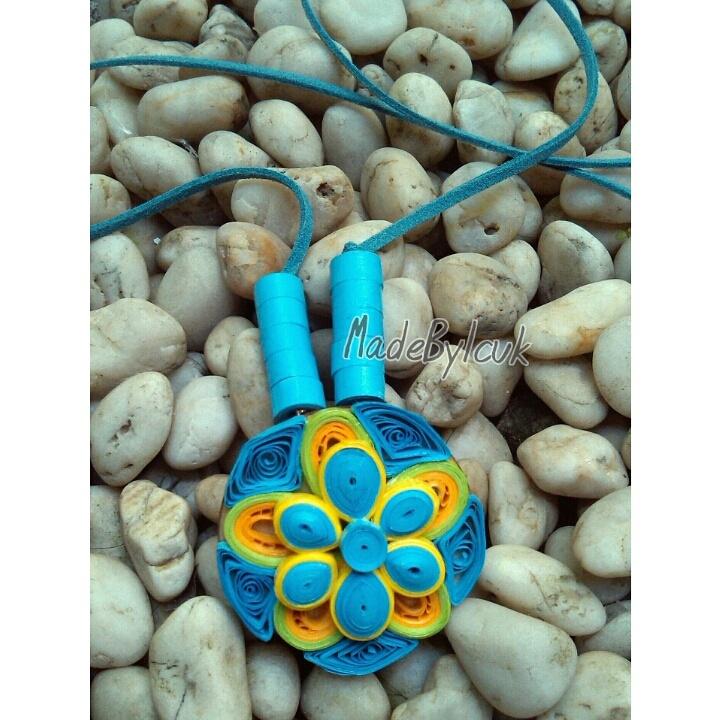 MadeByIcuk's tweet photo. Out of the blue ~.#kalung #paperquilling #necklace #craft #waterproof http://t.co/4wOvmz9PeJ