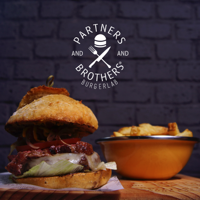 Por fin, llego el fin de semana... Sabes que te la mereces. #partnersandbrothers
 
¡Te esperamos! 
RSVP: 5567240134