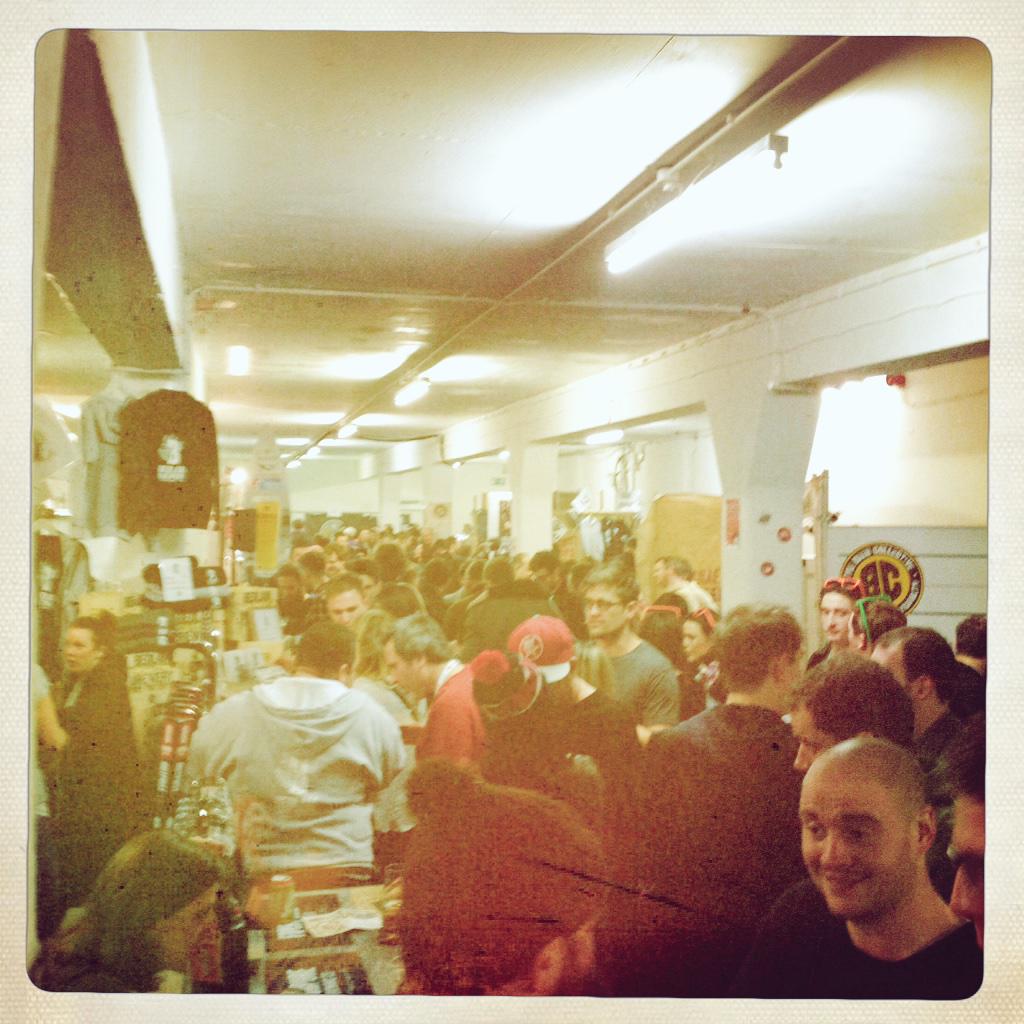 grahamsthedj's tweet photo. Plenty of ale flowing last night @craftbeerriseuk #CBRLDN15 #BEER http://t.co/kX6KtPwvja