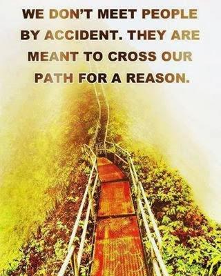 かっこいい英語名言 We Don T Meet People By Accident They Are Meant To Cross Our Path For A Reason スラング英語 Com