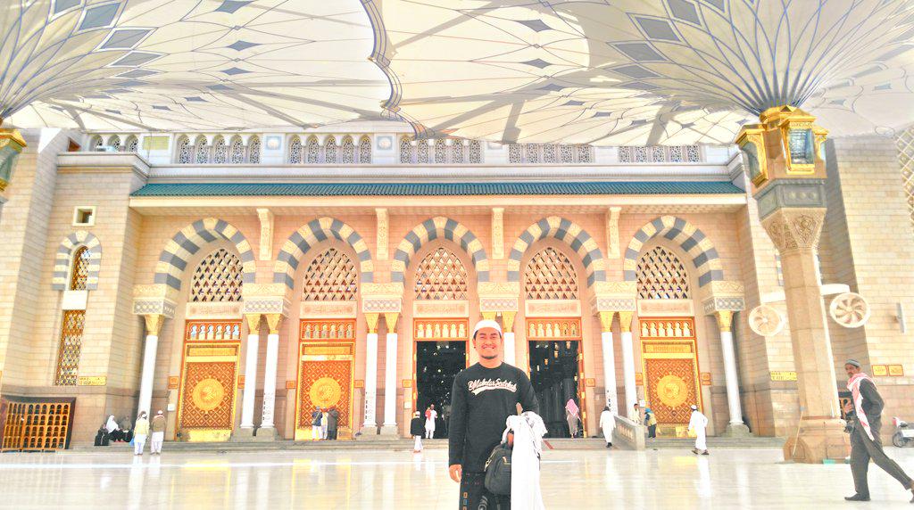 Kpd mas <a href="/qosim450/">Qosim</a> smg umrohnya maqbul mabrur...  Smg agen <a href="/MakelarSedekah/">@MakelarSedekah</a> yg lain bisa ziarah Haromain