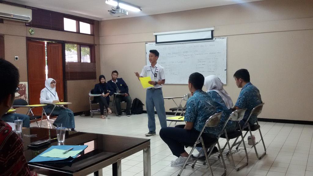 Putaran ke tiga untuk Perebutan juara 3 SMAN 2 KUNINGAN VS SMAN 1 BOGOR