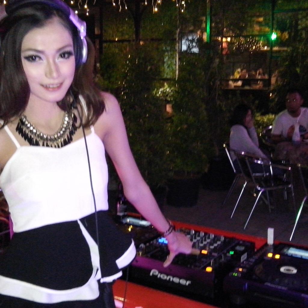 DJ RINEEZ DEVI tweet media