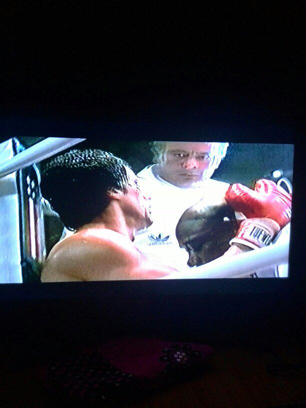 Miranda058905's tweet photo. Baño #Chineando #Desvelo aprovechamos y vemos un clásico #RockyBalboa @KarinaG05476955 @Huggies http://t.co/DocvOKp59K