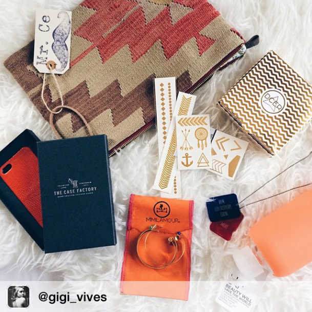 tag_stories's tweet photo. #Repost from @GigiVives - Early birthday pressies from @FashionD_Spain #newin @Tagstories http://t.co/LlSbqHdPRO http://t.co/VSvs8JnyUP