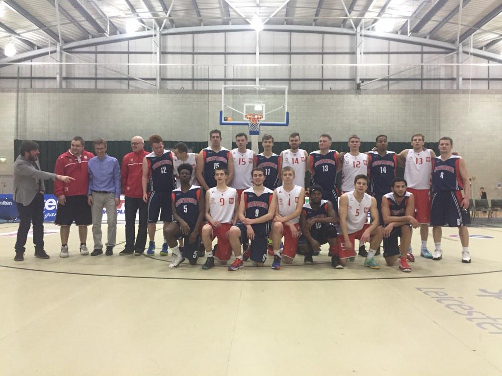longjon6ft9's tweet photo. Thanks to staff at @Burleigh_Court for a great stay for GB &amp; Poland Deaf basketball teams @deaf_basketball http://t.co/1HzEy2Cr9O