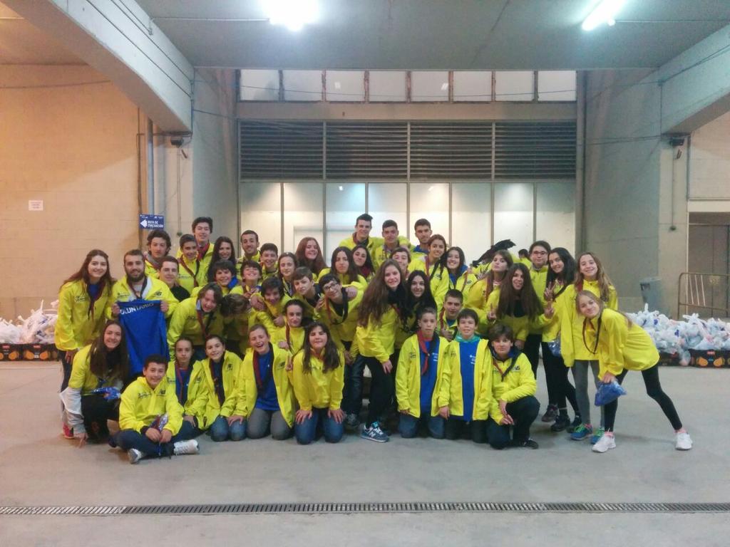 adharasandel's tweet photo. El Lucus Solis colaborando de voluntarios en la maratón #LucusDeMaraton @Lucus394 http://t.co/BXLafYYjUj