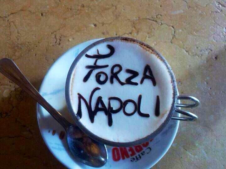 Carloalvino's tweet image. Buongiorno e buona domenica a tutti i cuori azzurri! E mi raccomando oggi occhi... aperti!