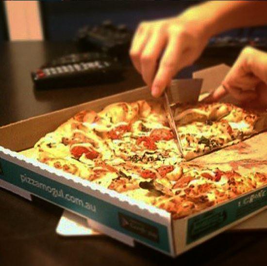 PizzaMogulAu's tweet photo. Making your pizza pics look great can be as simple as using the right lighting and adding a few props #CreativeMogul http://t.co/CKMLxoghpc