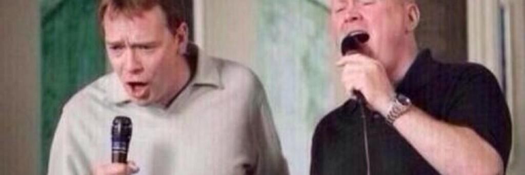 philipjmitch's tweet photo. Love a sing a long with this ginger twat @_IanBeale_ http://t.co/Qq9dnldLK6