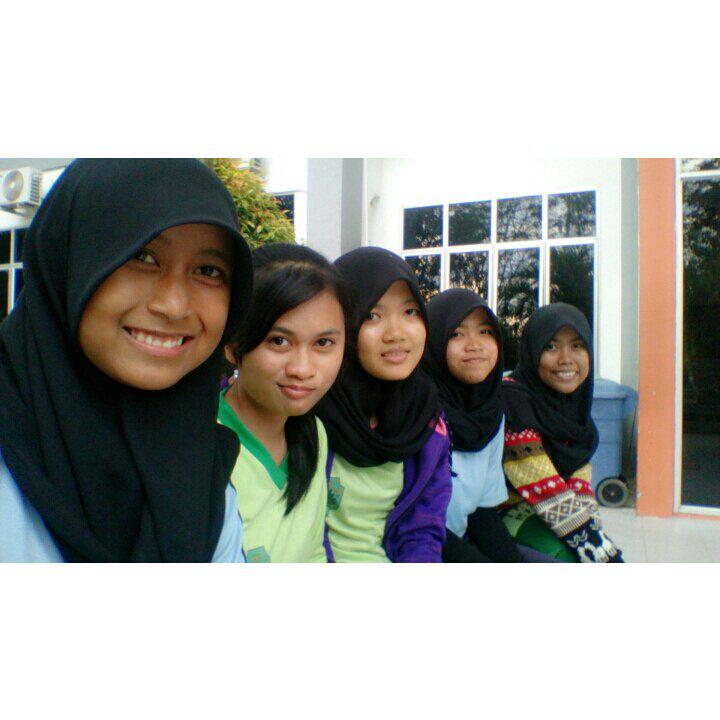 muka muka capek @aprilyapuspitas @intan_kartikha <a href="/vennyoctv/">V</a> <a href="/Rinekeanindita/">keke</a>