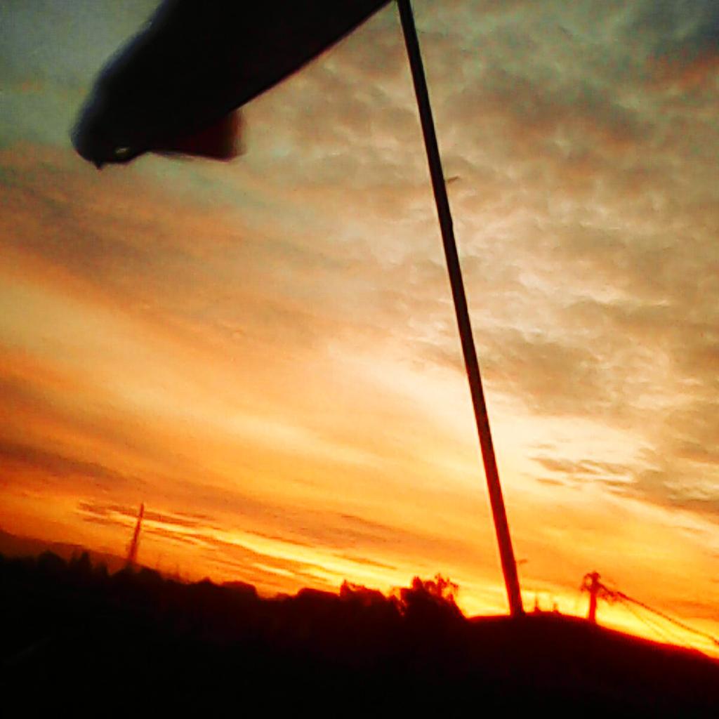 MuhammadRafi0's tweet photo. Sunset http://t.co/nN4wGfIDwo