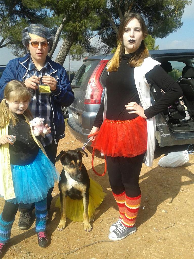 MssSponge's tweet photo. De vuelta del #CarnavalSolidario de @AsSuerte. Que sexyyyyyses :) http://t.co/cbYycecwhM