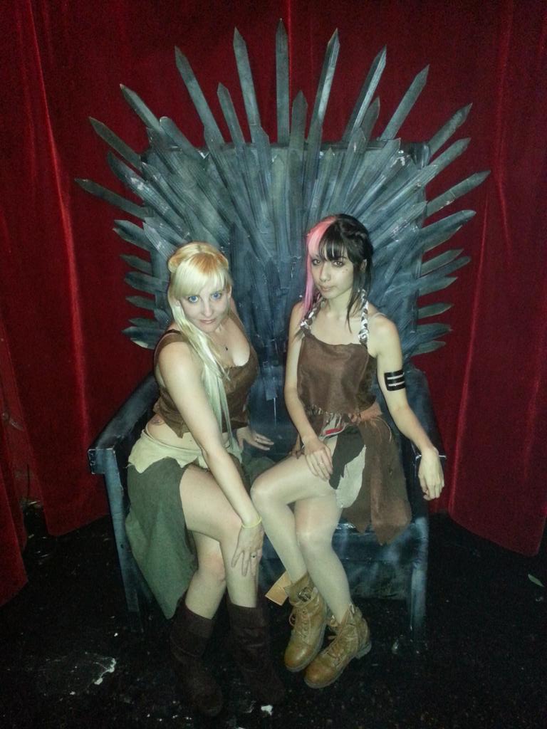 MysticFlares's tweet photo. #fire #performers at @h0_dor in Ft. Lauderdale!! @KristianNairn is one the nicest and most talented people. http://t.co/gsFguhLUH1