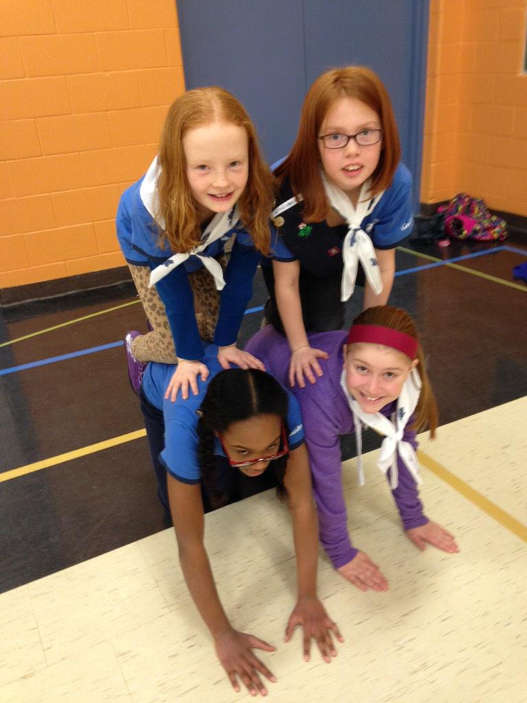 girlguidesofcan's tweet photo. :) MT @34thOrleans: Happy World Thinking Day from us to u!!! @wagggs_world @GoGirlGuides #Guidinglight #guidesrock http://t.co/ucNB5cw4X4