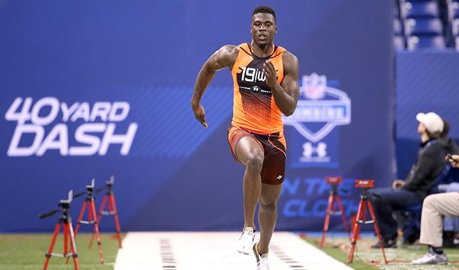 HoustonTexans's tweet photo. 6-foot-5
237 pounds.

4.49 40-yard dash.

Watch Dorial Green-Beckham run the 40 HERE: http://t.co/93j05wQqIW http://t.co/Fek2ACRbUF