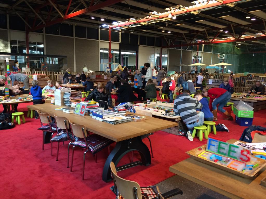 De hele #vakantieweek #lego bouwwedstrijd van <a href="/BRICKSART/">BRICKSART</a> in <a href="/SculptureParkNL/">SculpturePark</a> #zuidlaren #geweldig