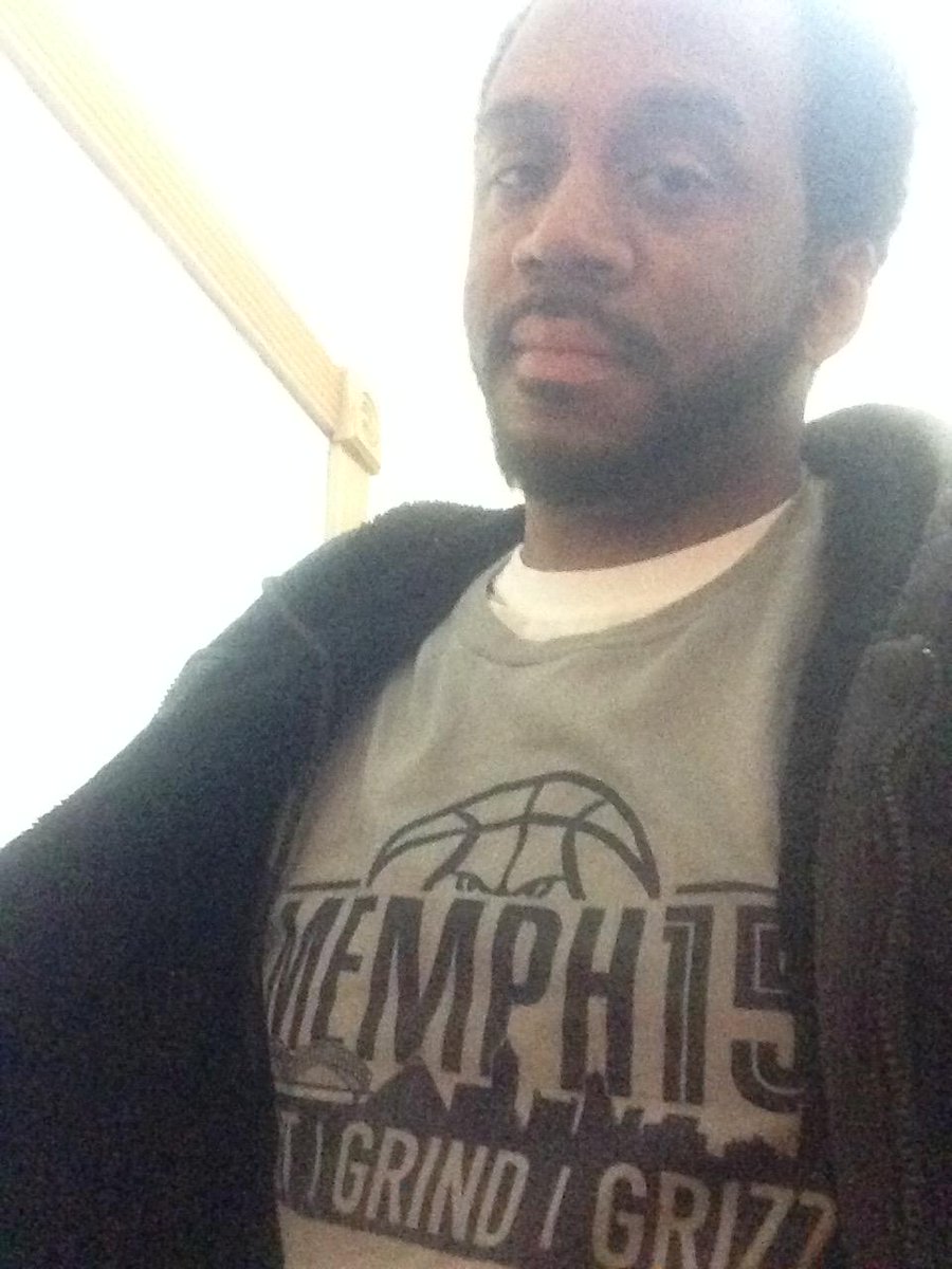 SainAsylum's tweet photo. Headed to CHURCH and it's Game Day!! #DualFocus 🐻⛪️ http://t.co/r6dRWohyqh