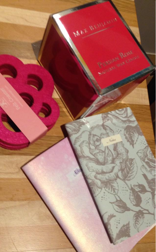 imagebrides's tweet photo. Lovely paper notebooks courtesy of #daintreepaper @alljoydesign coasters @maxbcandles #BASHPrep http://t.co/blmhhyS3IN