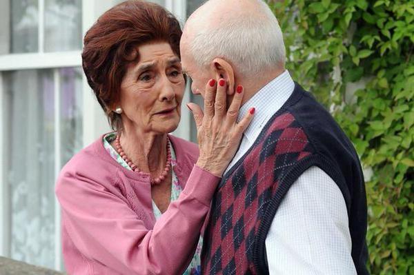 Real_JuneBrown's tweet photo. Oh I Do Miss My Jim #RIPJimBranning #RIPJohnBardon http://t.co/NsxgnPOyFs