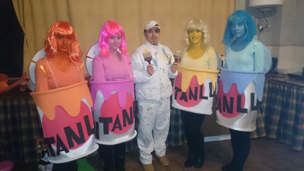 PrimeraPlanta1's tweet photo. Y por último el premio al grupo más elaborado http://t.co/OOZqEoGomY