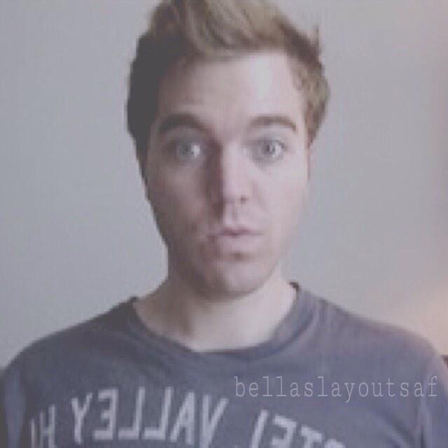 bellaslayoutsaf's tweet photo. A Shane Dawson layout was requested http://t.co/nsGLRfmjkN