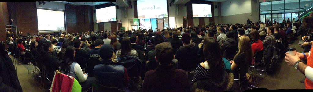 GRA422's tweet photo. @TheHTML500 here's a panoramic #crowdshot in the auditorium. #html500 #payitforward http://t.co/3DVISTmSpt
