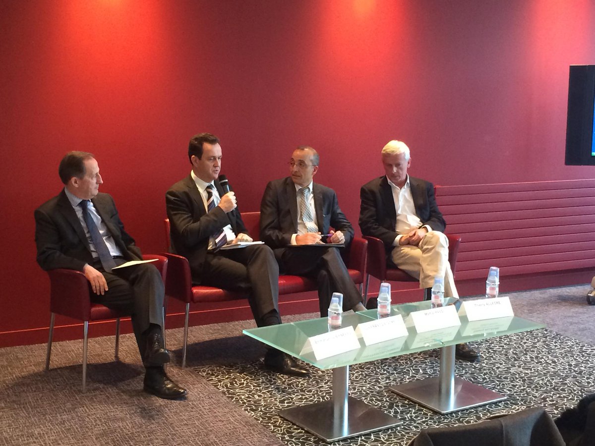 CPVAssocies's tweet photo. Conférence de presse @grandlyon avec #clubdéméter sur le sujet de l'expérimentation de livraison en horaire décalé. http://t.co/BZrLZFb2ya