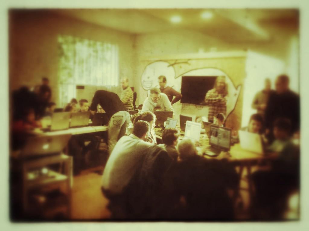 claudbini's tweet image. Coder kids #amazing creators!
Today #CoderDojoFVG @cowomodo